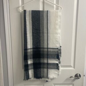 Zara Black, White  & Gray Plaid Scarf Blanket Shawl Large 56 “ Square